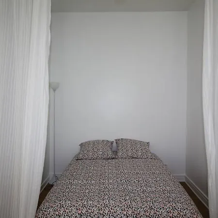 Quartier Historique Du Chateau Bel Appt Meuble Apartamento