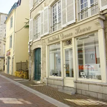 Quartier Historique Du Chateau Bel Appt Meuble * Pau