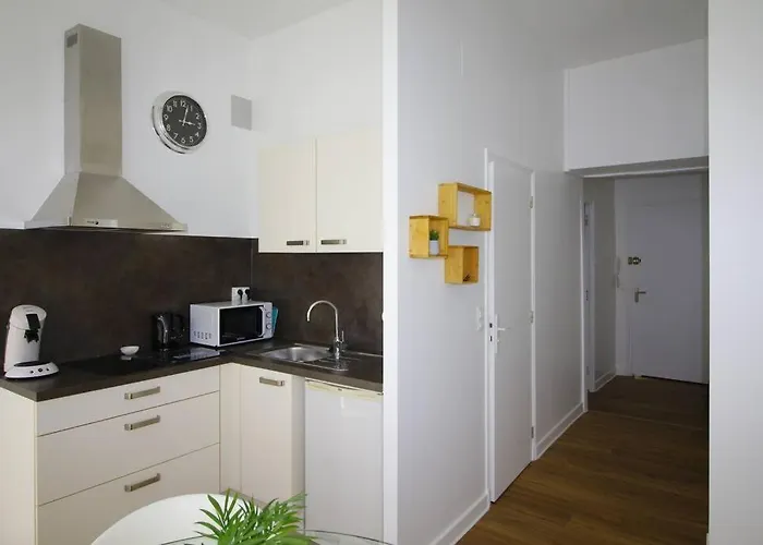 Quartier Historique Du Chateau Bel Appt Meuble Lägenhet *